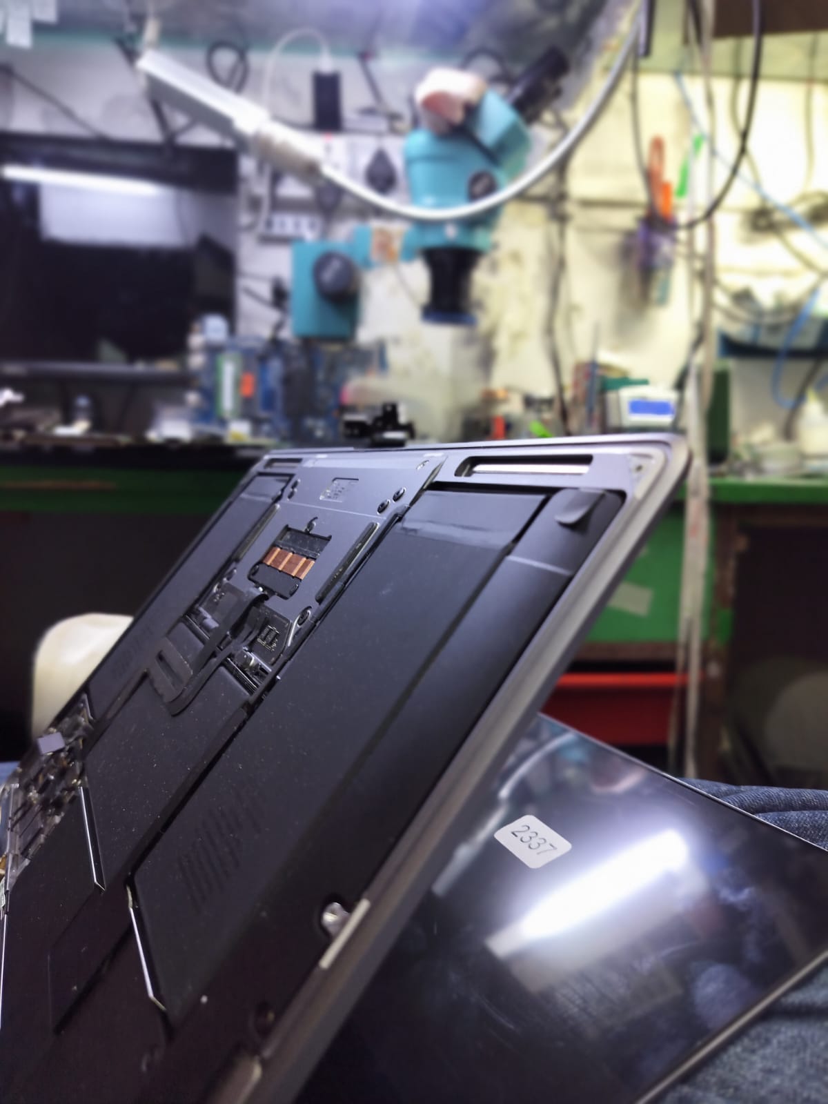 CompSense workshop repair desk with a newer live repair clip preview